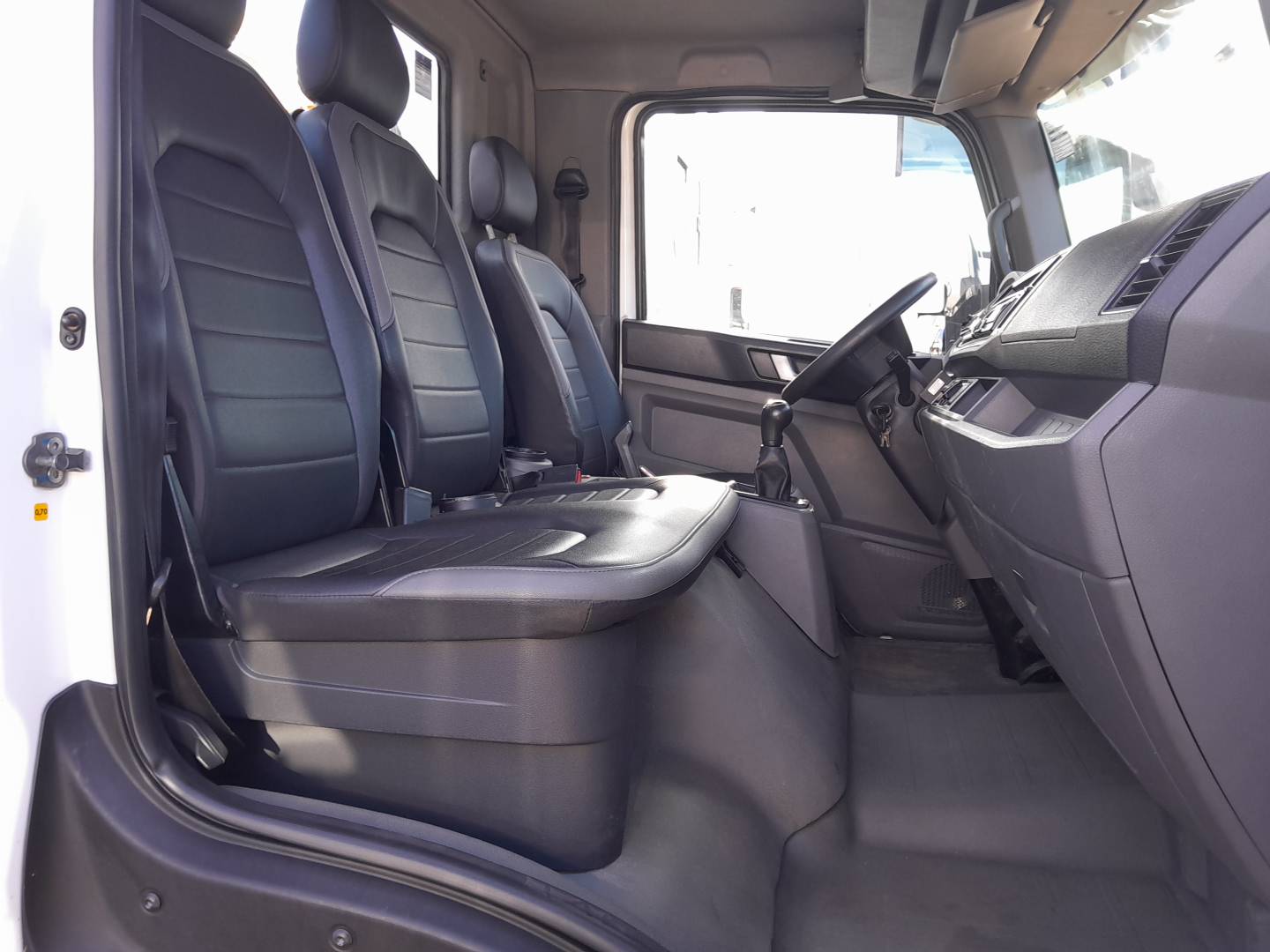 VOLKSWAGEN/11.180 DRC 4X2