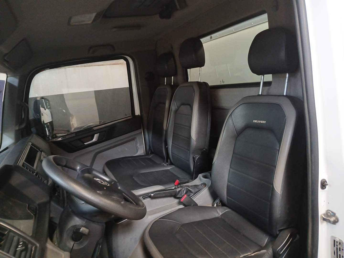 6-160 DELIVERY 2P (DIESEL)(E5)