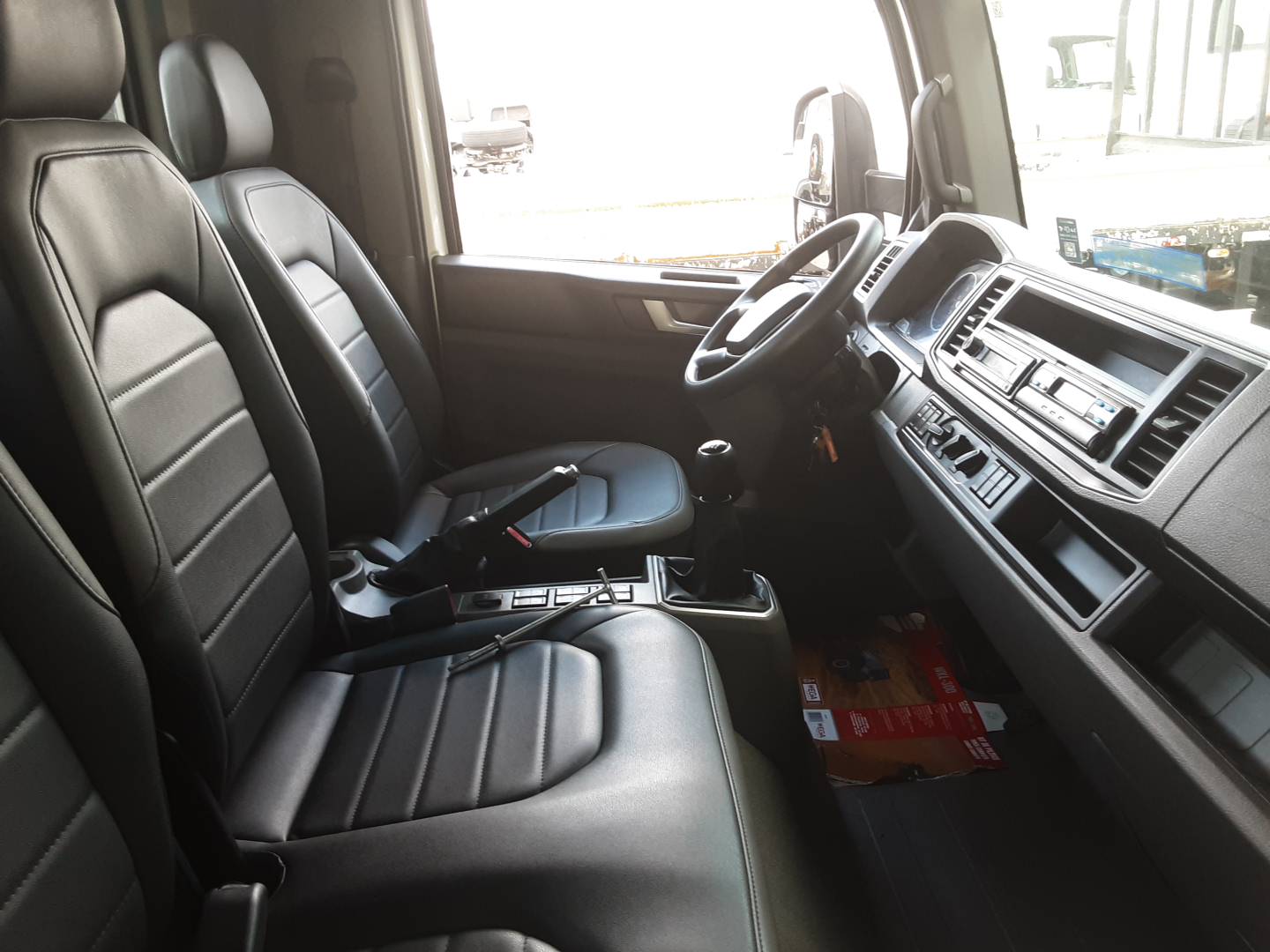 VOLKSWAGEN/6.170 DRF 4X2