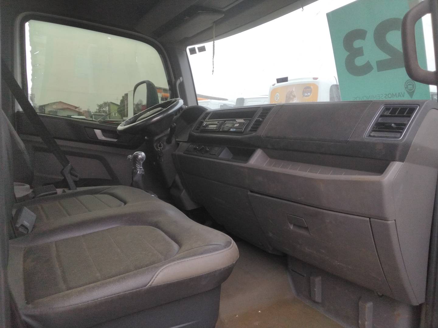VOLKSWAGEN/11.180 DRC 4X2