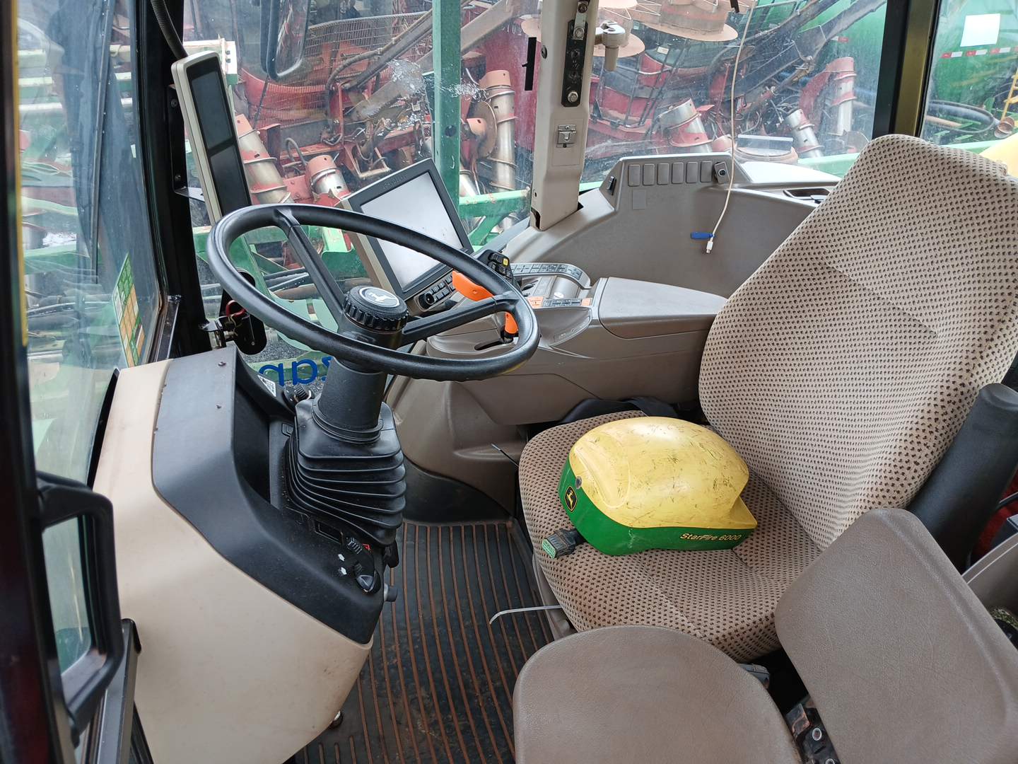 PULVERIZADOR AUTOPROPELIDO M4025