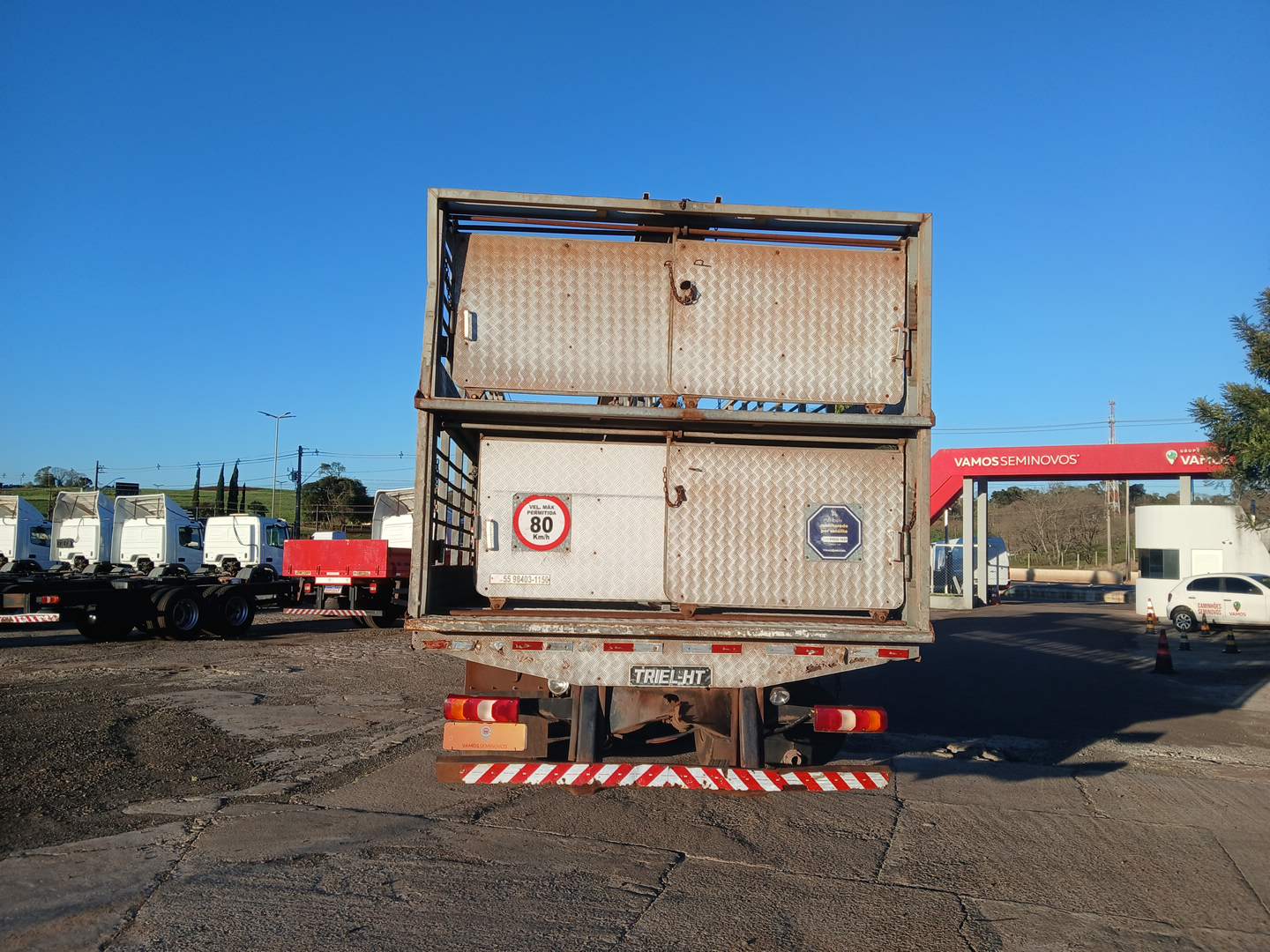 CARROCERIA METÁLICA TRANSP. SUÍNOS