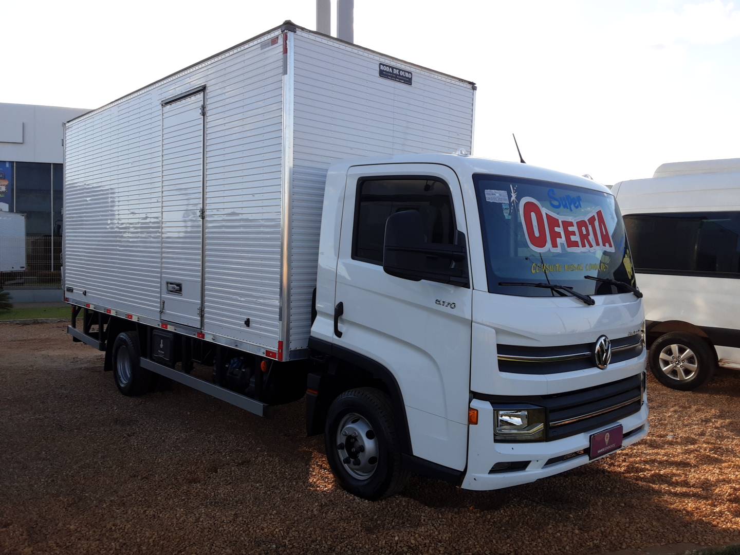 VOLKSWAGEN/6.170 DRF 4X2