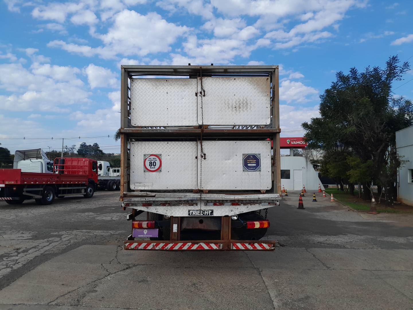 CARROCERIA METÁLICA TRANSP. SUÍNOS