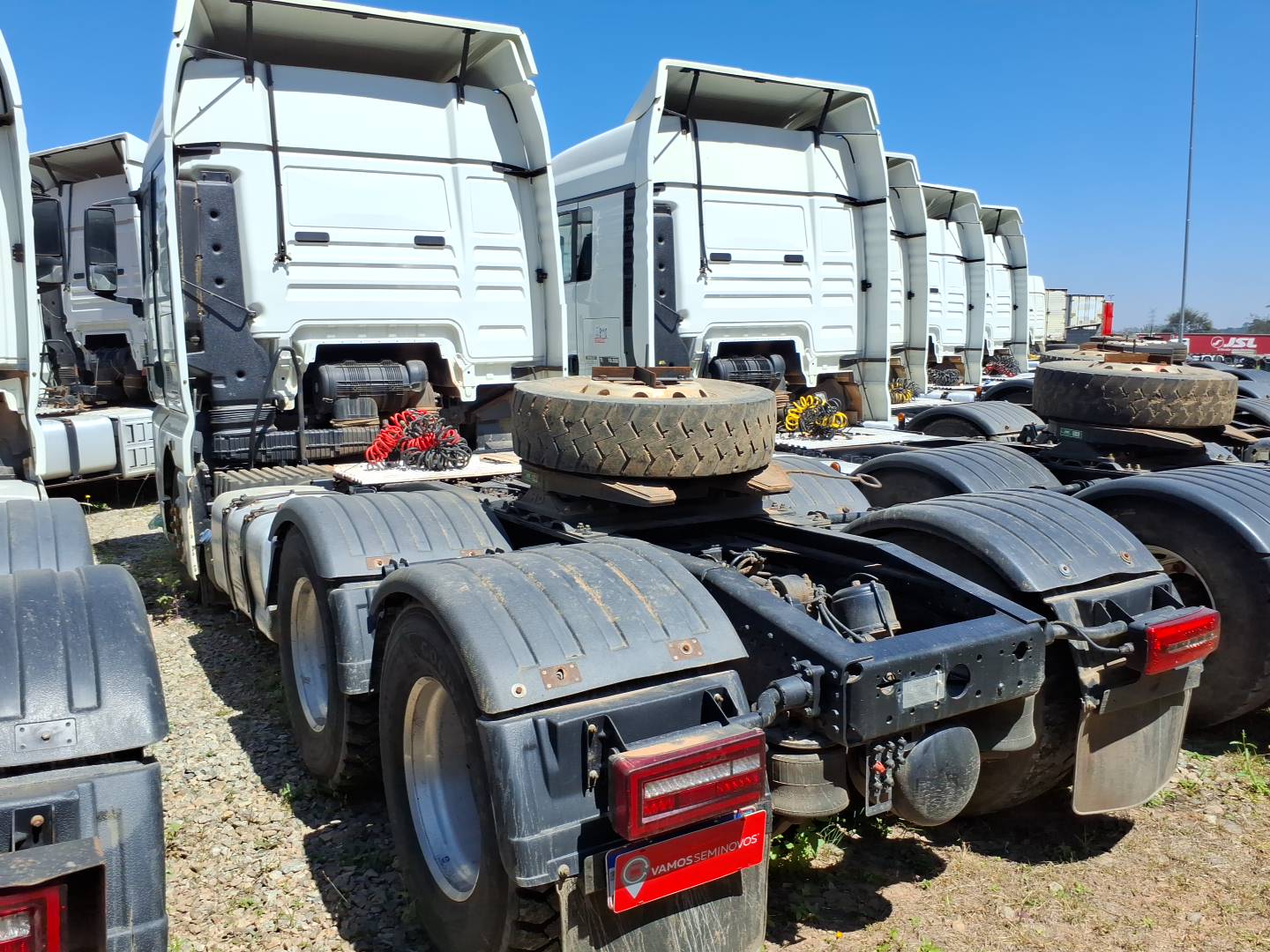 VOLKSWAGEN/29.520 METEOR 6X4