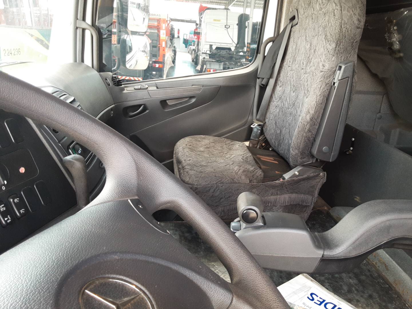 MERCEDES-BENZ/AXOR 2644 LS 6X4