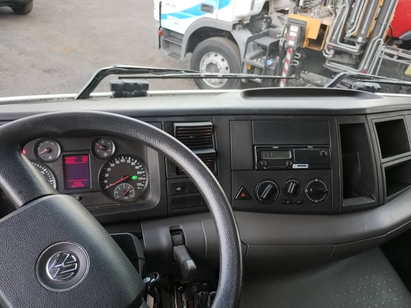 17-230 E CONSTELLATION 2P (DIESEL)(E5)