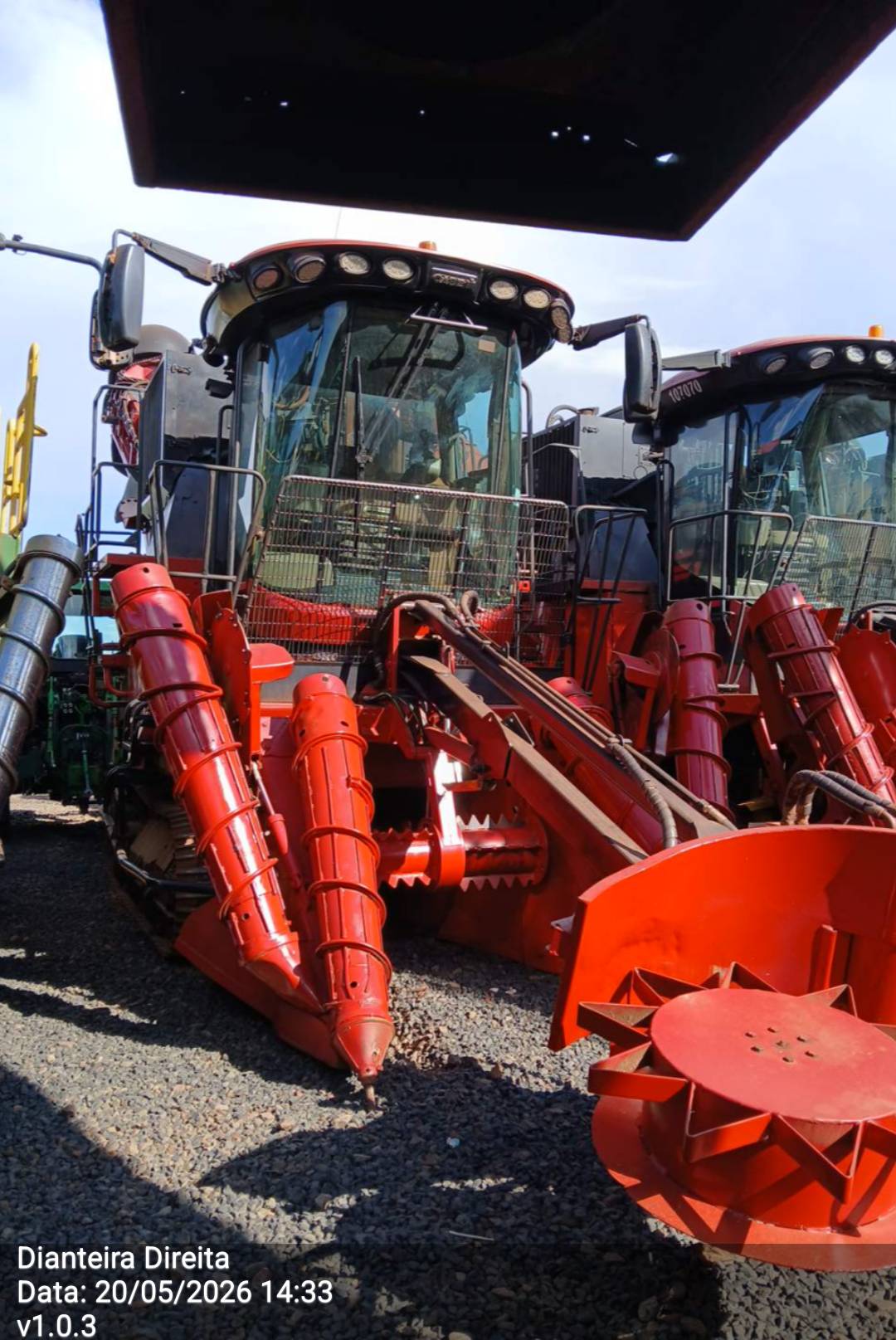 CASE 8810