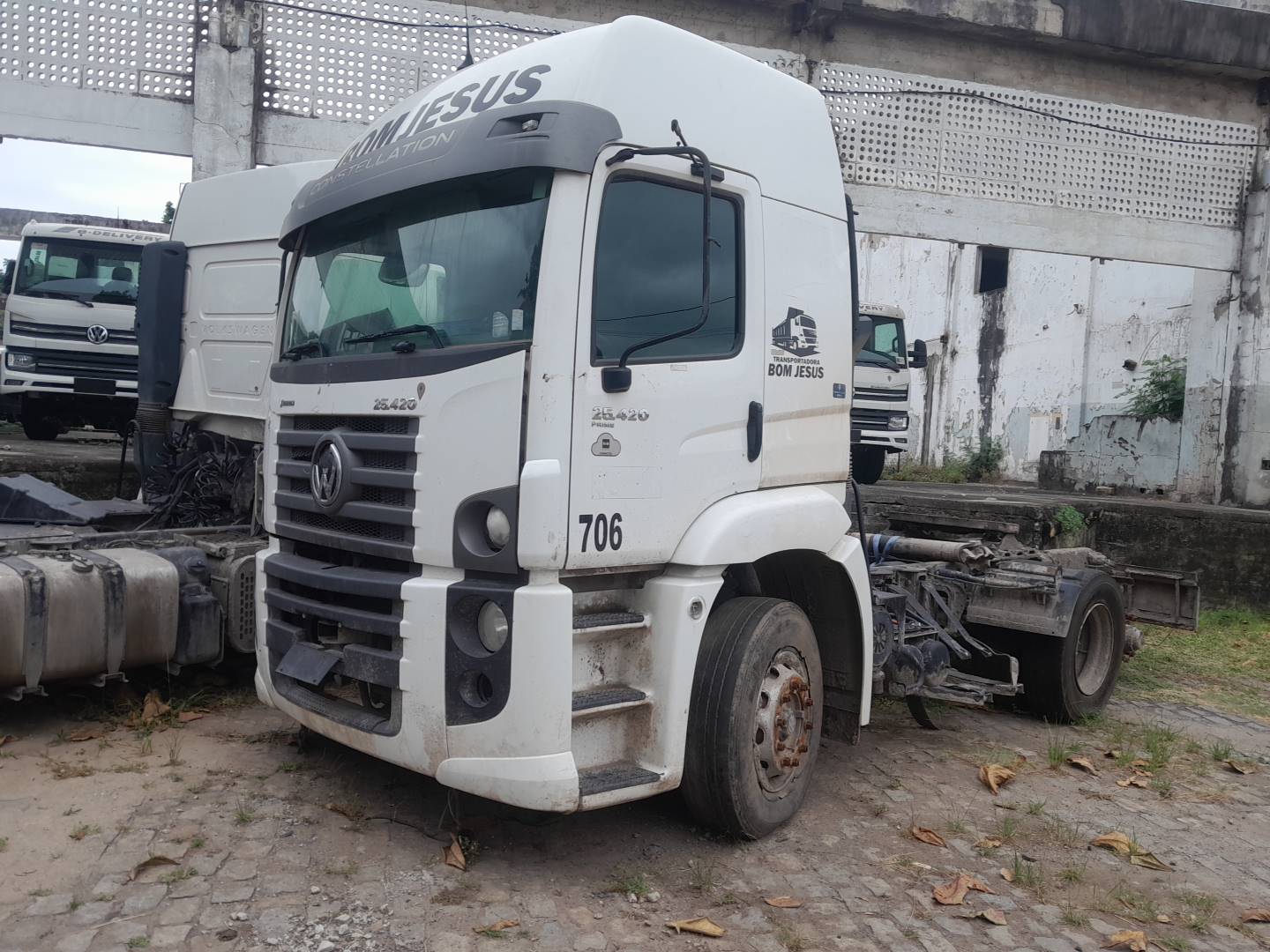 VOLKSWAGEN CONSTELLATION 25.420